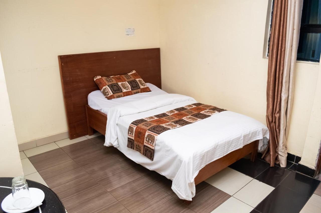 Ngara Riverside Lodge Nairobi Exteriör bild